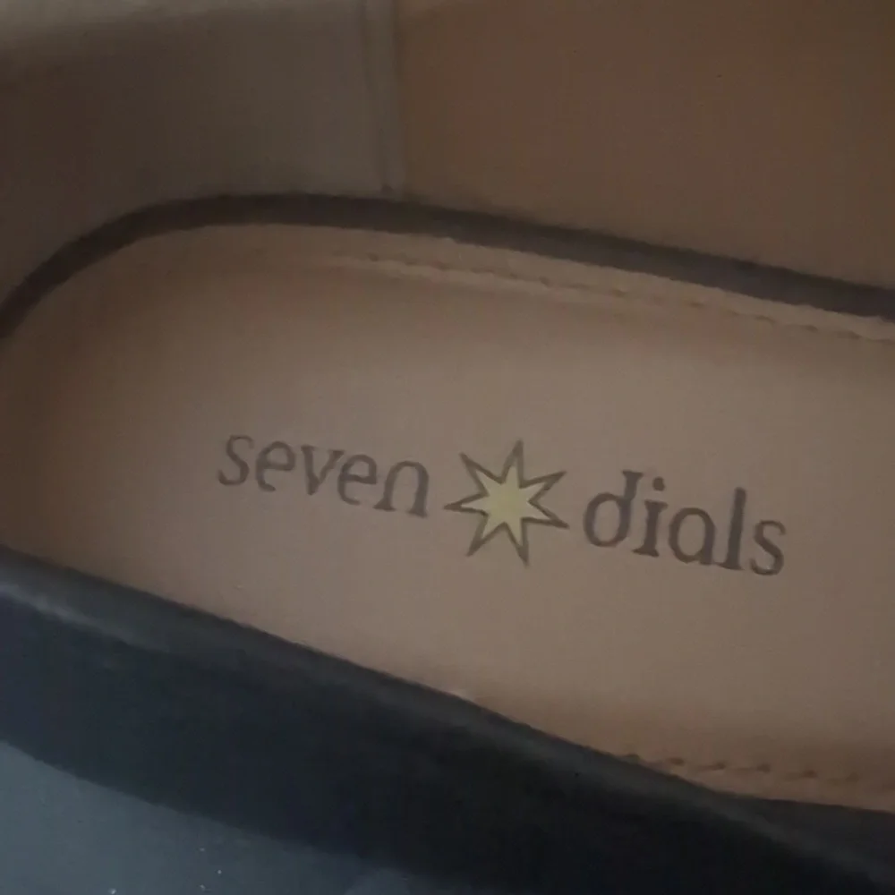 Seven Dials Black Embroidery Floral Loafers Size 8.5